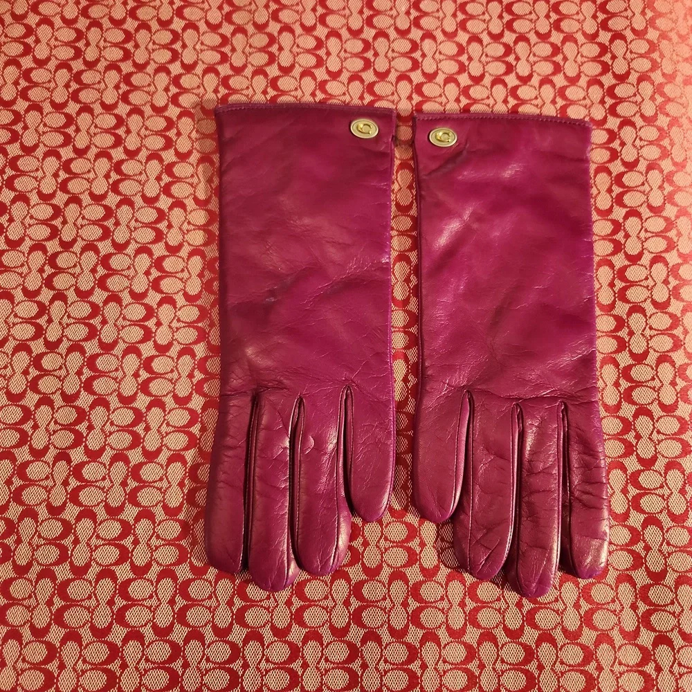 Coach leather gloves - Picture 5 of 7